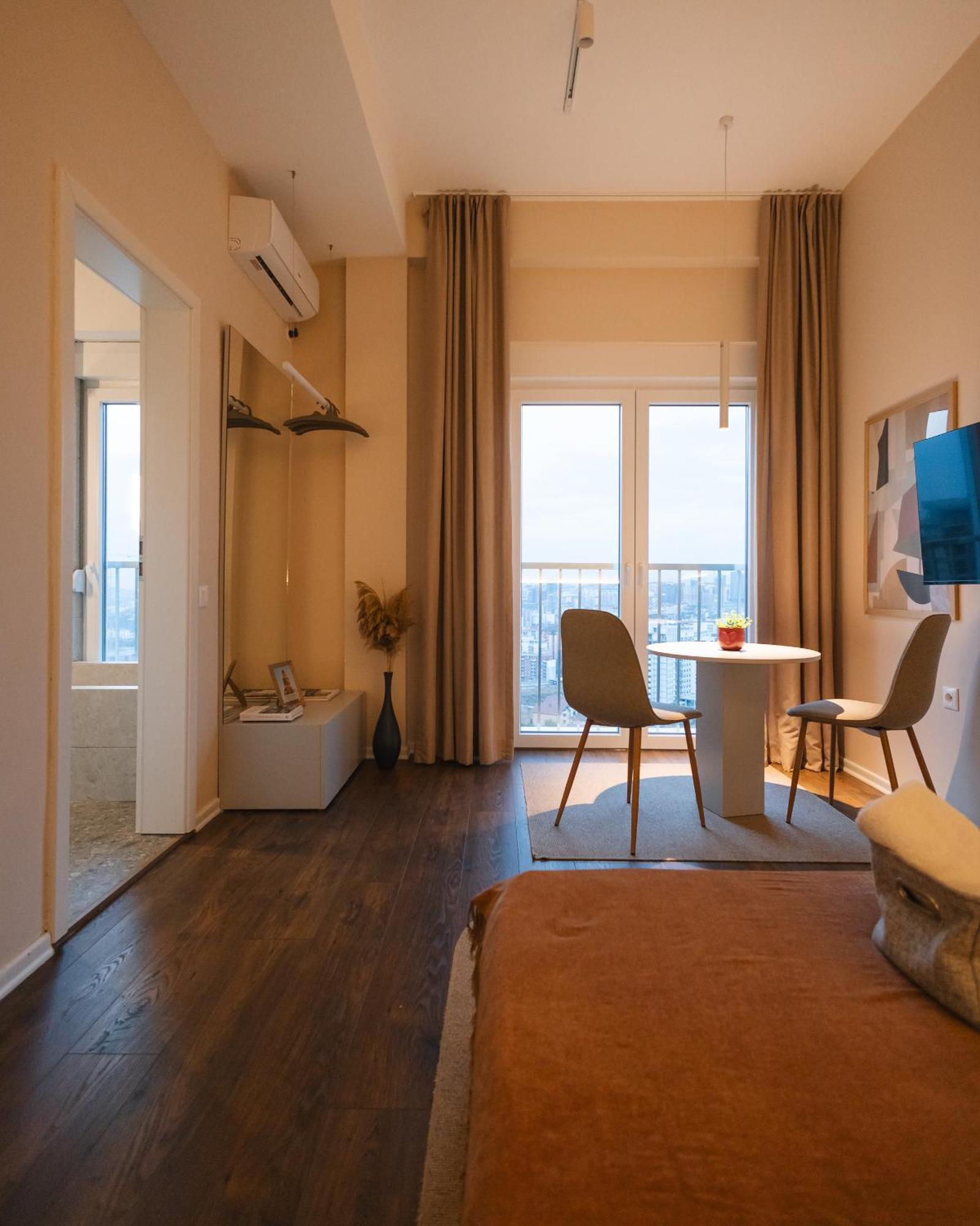 Etern Apart Hotel Pristina Esterno foto